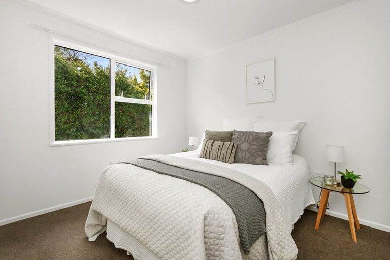 Photo of property in 35a Ranui Terrace, Tawa, Wellington, 5028