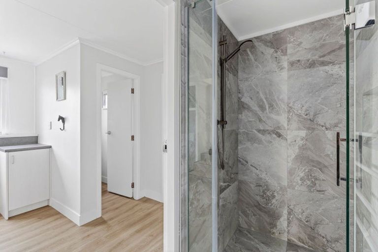 Photo of property in 47 Weld Street, Cambridge, 3434