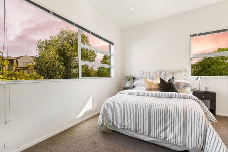 Photo of property in 7 Rangi Avenue, Schnapper Rock, Auckland, 0632