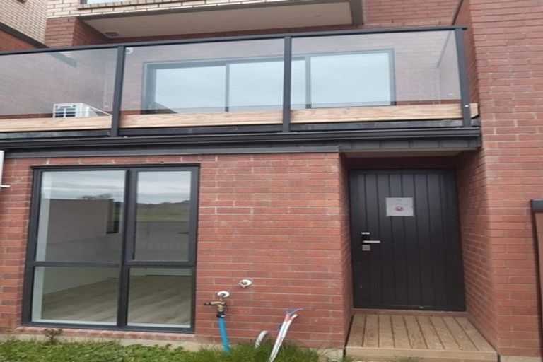 Photo of property in 33a Murphys Park Drive, Flat Bush, Auckland, 2019