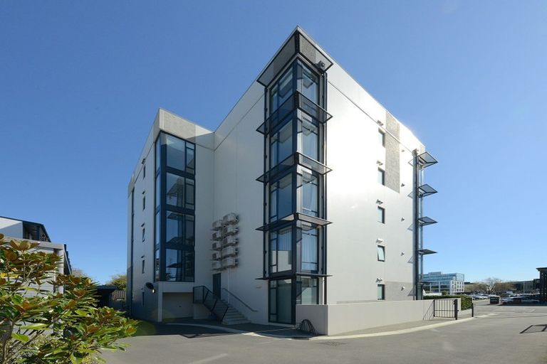 Photo of property in 1/50 Kilmore Street, Christchurch Central, Christchurch, 8013