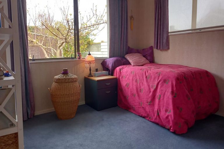 Photo of property in 6 Linda Place, Saint Johns Hill, Whanganui, 4501