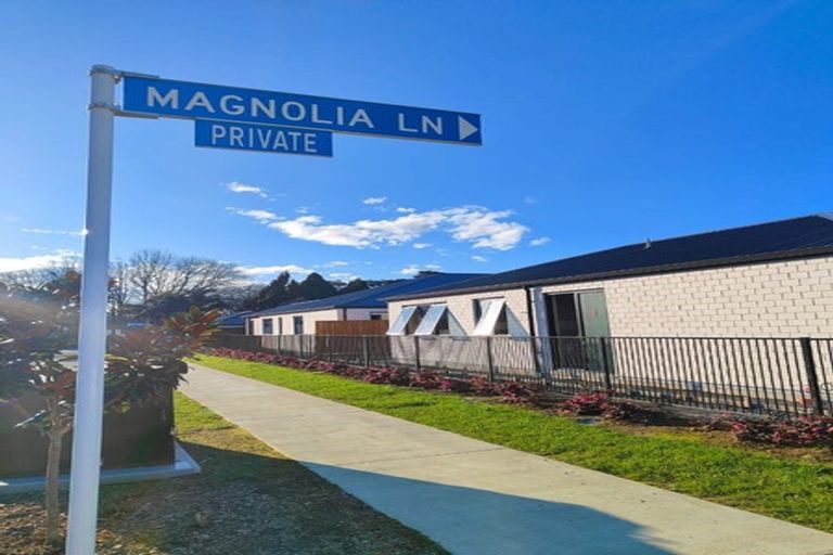 Photo of property in 1 Magnolia Lane, Katikati, 3178