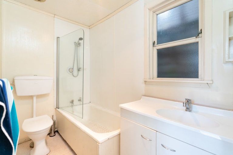 Photo of property in 9 Lipman Street, Mount Victoria, Wellington, 6011