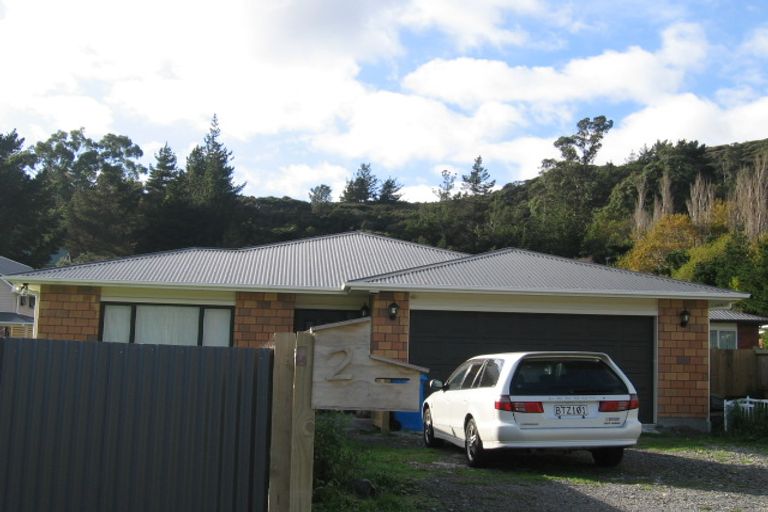 Photo of property in 2 Montgomery Street, Stokes Valley, Lower Hutt, 5019