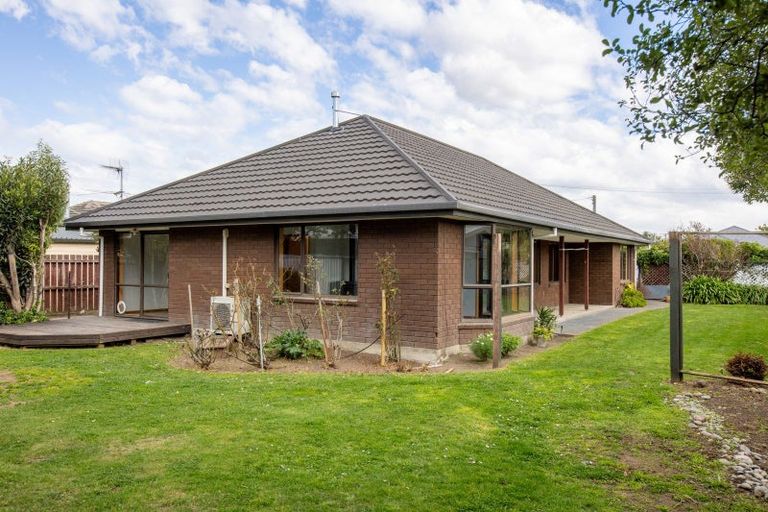 Photo of property in 14 Morris Road, Amberley, 7410