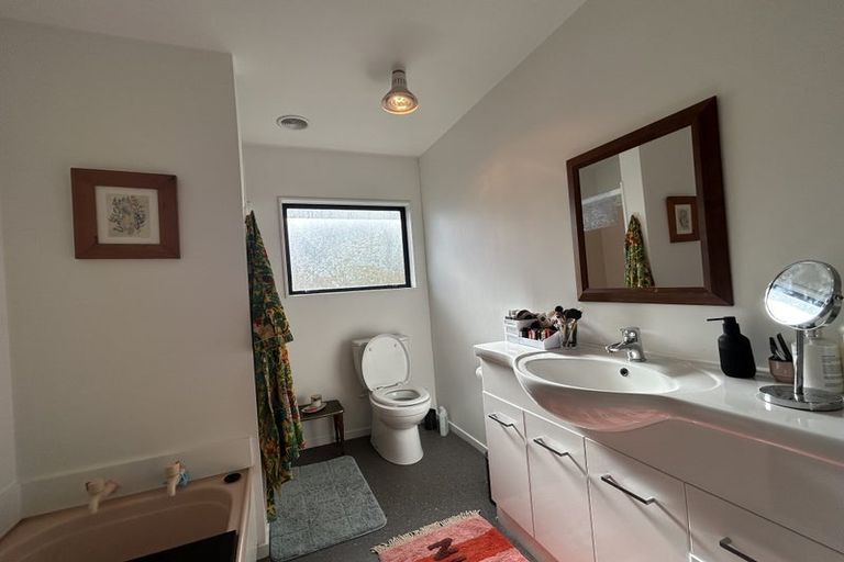 Photo of property in 14a Ringwood Street, Torbay, Auckland, 0630