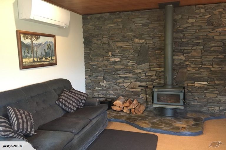 Photo of property in 50 Totara Drive, Twizel, 7901