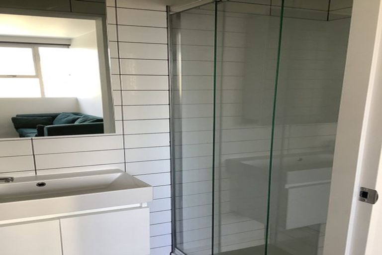 Photo of property in Regency Apartments, 2e/49 Manners Street, Te Aro, Wellington, 6011