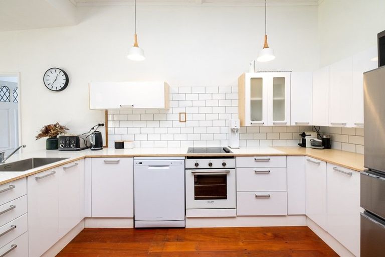 Photo of property in 14 Campaign Street, Napier South, Napier, 4110