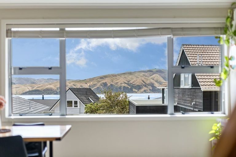 Photo of property in 37 Spinnaker Drive, Whitby, Porirua, 5024