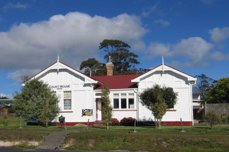 Photo of property in 18 Church Street, Kawakawa, 0210