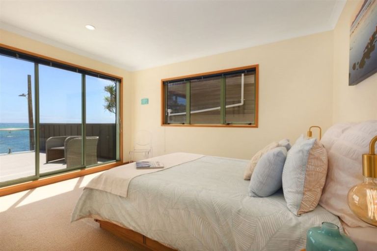 Photo of property in 10 Ocean Parade, Pukerua Bay, 5026