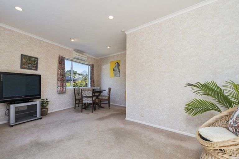 Photo of property in 62f Poplar Grove, Whalers Gate, New Plymouth, 4310