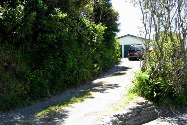 Photo of property in 114 Homebush Road, Khandallah, Wellington, 6035