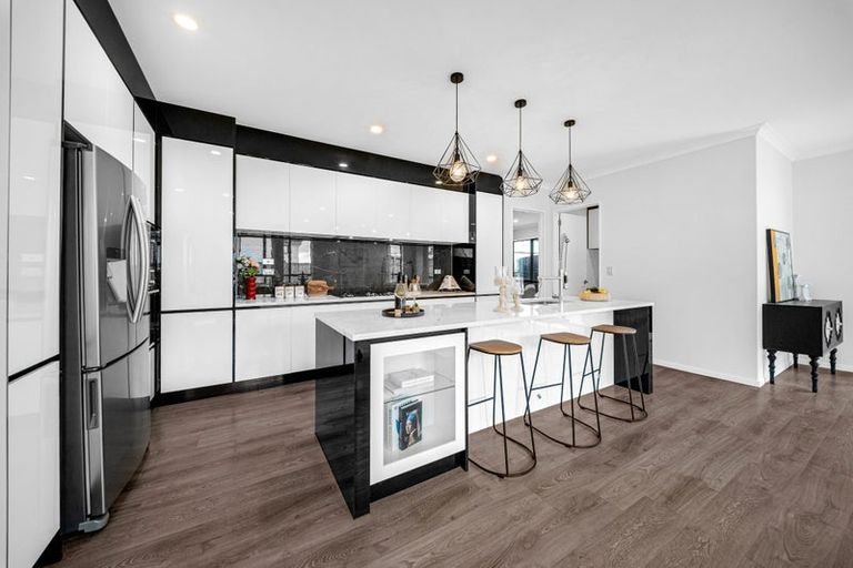 Photo of property in 81 Tir Conaill Avenue, Flat Bush, Auckland, 2019