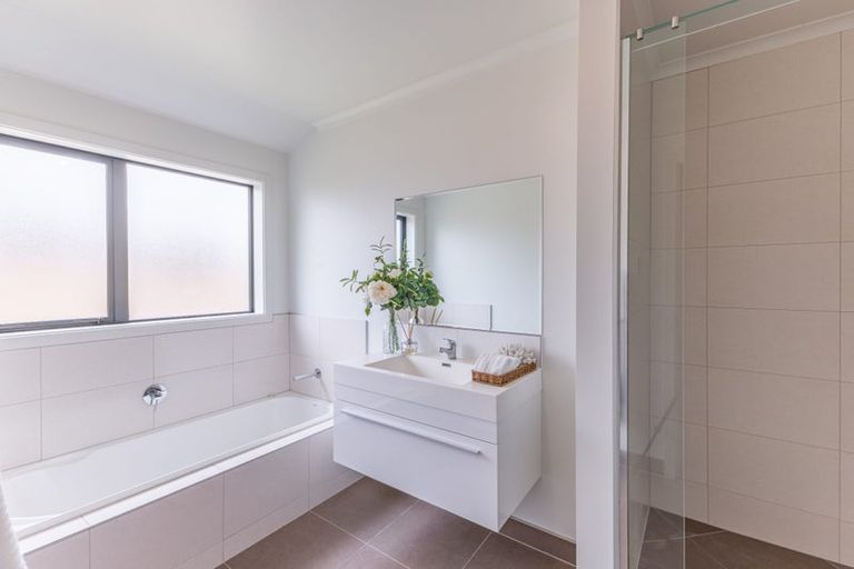 Photo of property in 8 Piwakawaka Court, Rototuna North, Hamilton, 3210