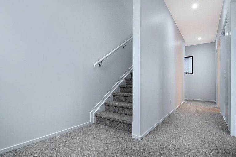 Photo of property in 41 Eileen Newey Place, Henderson, Auckland, 0612