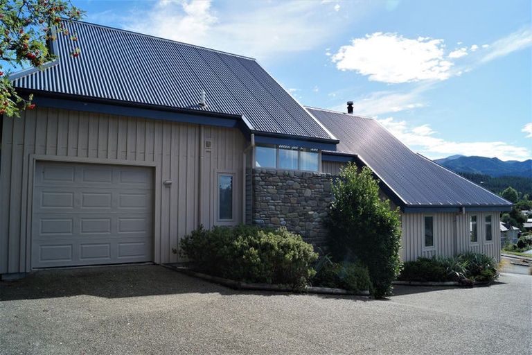 Photo of property in 55 Saint James Avenue, Hanmer Springs, 7334