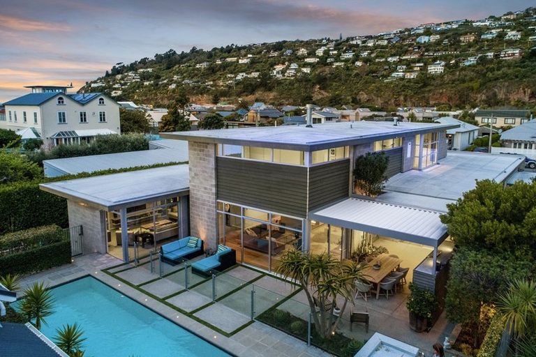 Photo of property in 18 Menzies Street, Sumner, Christchurch, 8081