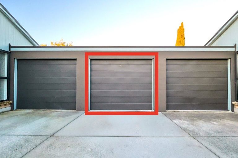 Photo of property in 1/164 Edgeware Road, Edgeware, Christchurch, 8013