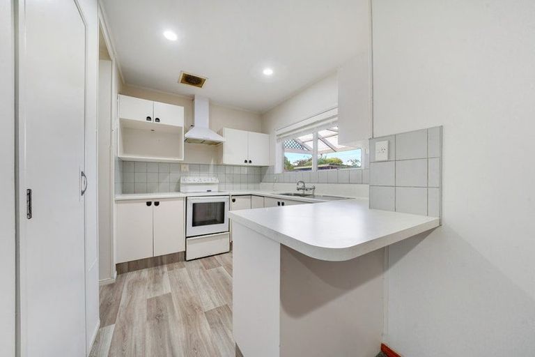 Photo of property in 20 Sunnypark Avenue, Rosehill, Papakura, 2113