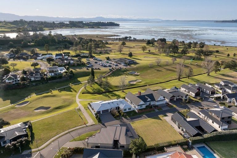 Photo of property in 18 Serenity Drive, Omokoroa, 3114