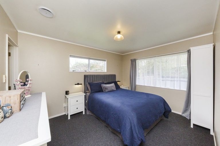 Photo of property in 25 Dalfield Place, Highbury, Palmerston North, 4412