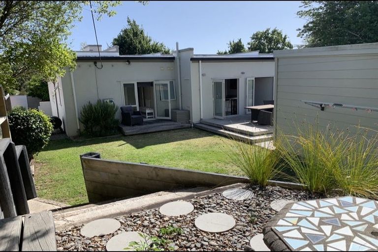 Photo of property in 2 Fairfield Road, Fairfield, Hamilton, 3214