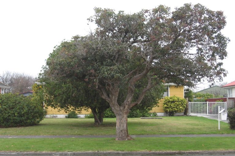 Photo of property in 16 Williams Street, Marewa, Napier, 4110