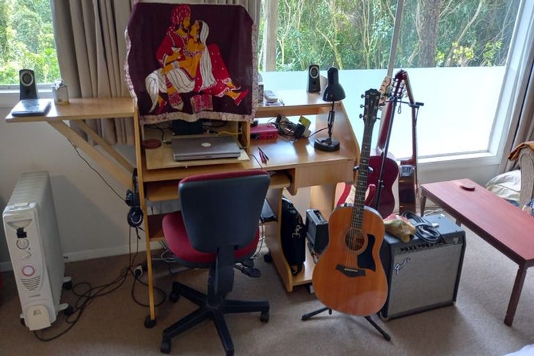 Photo of property in 70 Homebush Road, Khandallah, Wellington, 6035