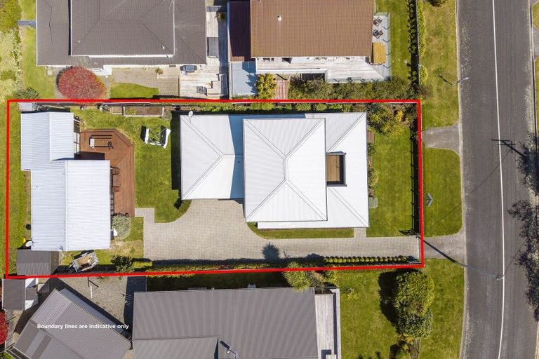 Photo of property in 24 Rainbow Drive, Rainbow Point, Taupo, 3330