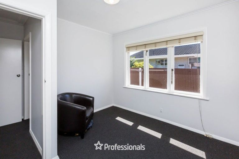 Photo of property in 3/51a Pine Avenue, Ebdentown, Upper Hutt, 5018