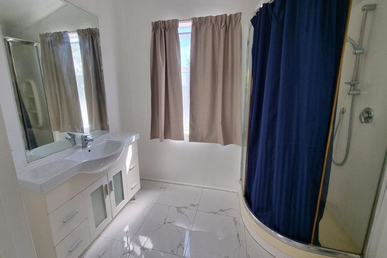 Photo of property in 37 Parkstone Avenue, Ilam, Christchurch, 8041