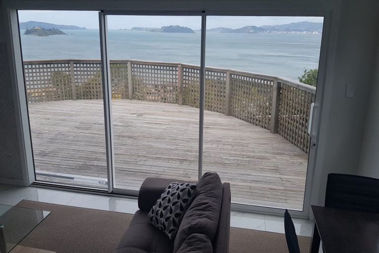 Photo of property in 7a Korokoro Road, Korokoro, Lower Hutt, 5012