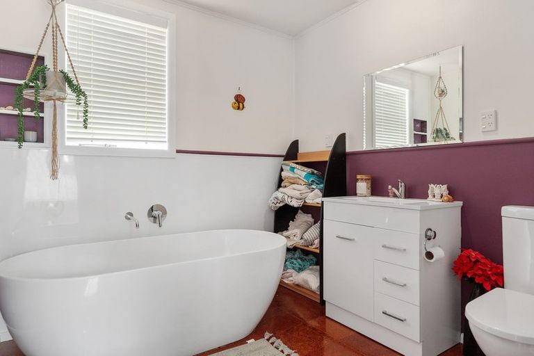 Photo of property in 72 Kenrick Street, Te Aroha, 3320