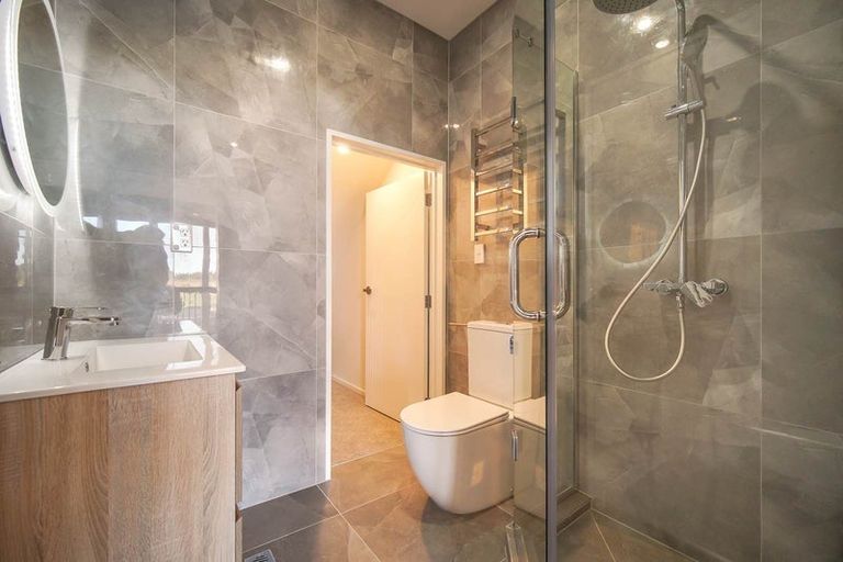 Photo of property in 12 Waimarie Drive, Karaka, 2578