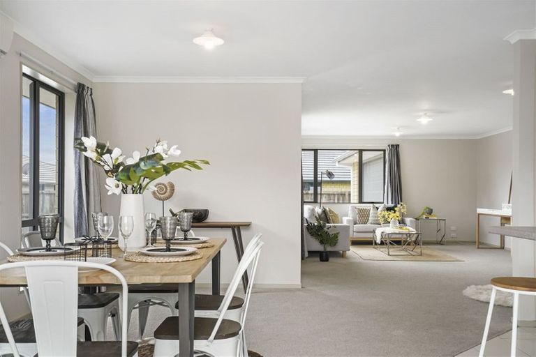 Photo of property in 20 Max Landing, Grandview Heights, Hamilton, 3200