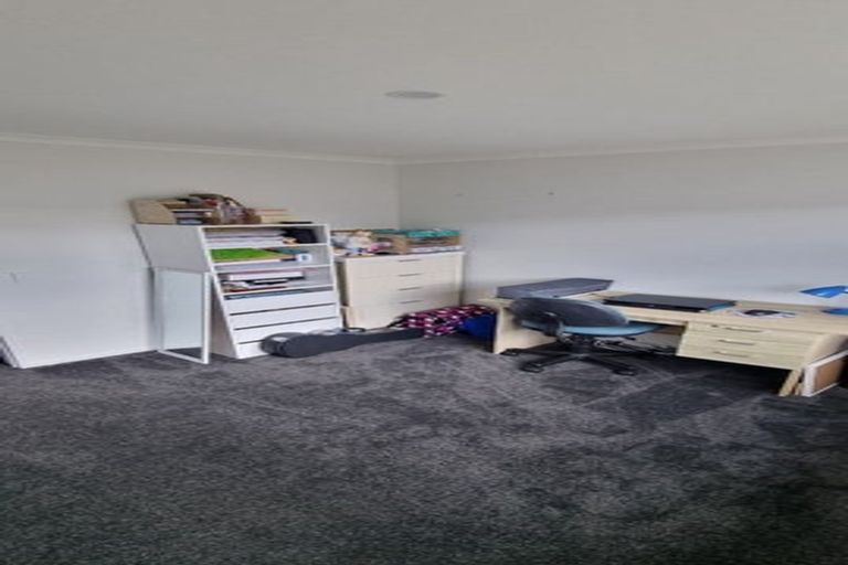 Photo of property in 21 Kutukutu Street, Takanini, 2112