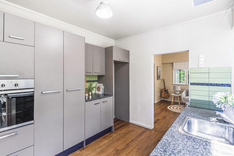 Photo of property in 60 Kirk Street, Otaki, 5512