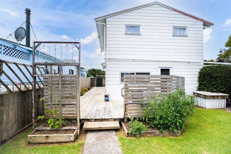 Photo of property in 19 Waiotoi Road, Ngunguru, Whangarei, 0173