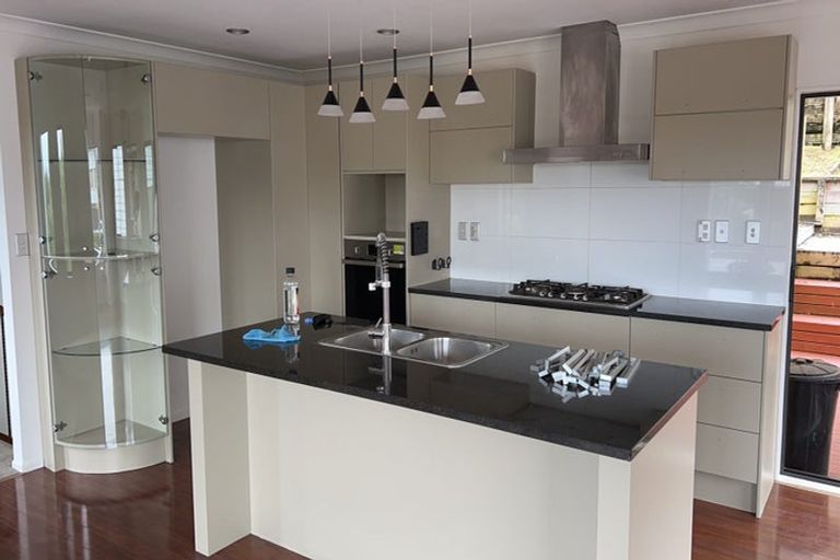 Photo of property in 11 Bangla Place, Massey, Auckland, 0614