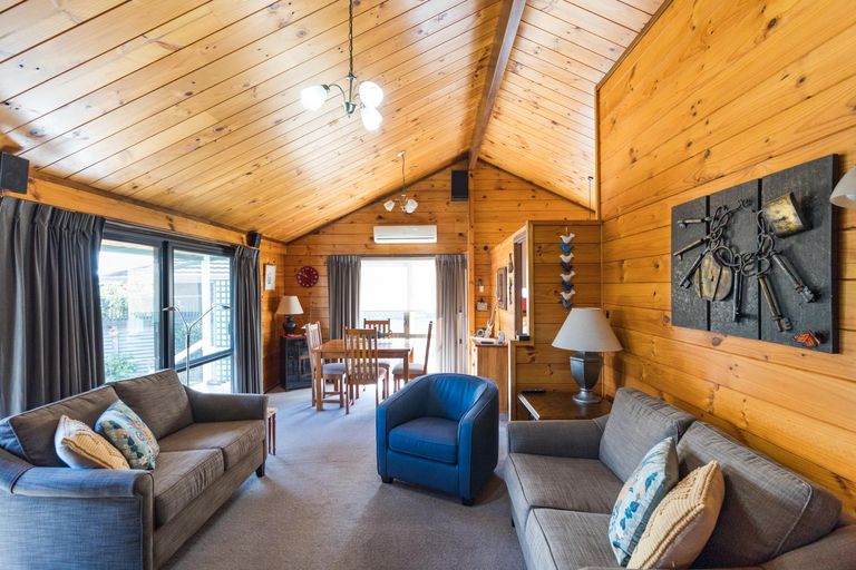 Photo of property in 63a Rangitane Street, Palmerston North, 4414