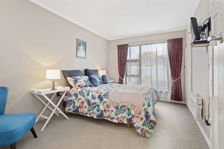 Photo of property in 8 Macann Lane, Spreydon, Christchurch, 8024