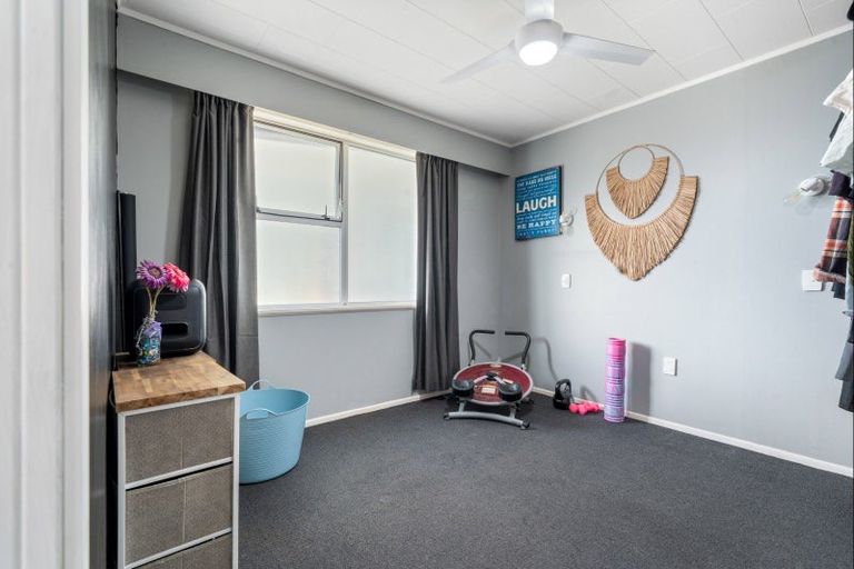 Photo of property in 33e Sanders Avenue, Westown, New Plymouth, 4310