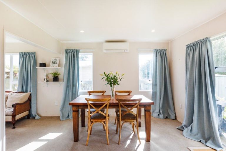 Photo of property in 12 Capri Place, Awapuni, Palmerston North, 4412