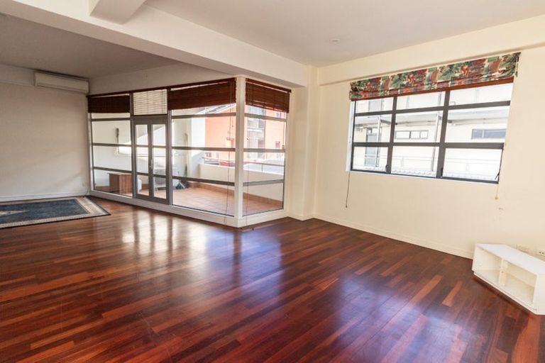 Photo of property in Atlas House, 3/22 Ghuznee Street, Te Aro, Wellington, 6011