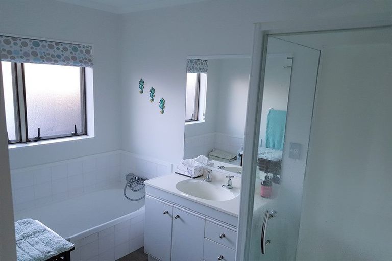 Photo of property in 106a West Street, Pukekohe, 2120