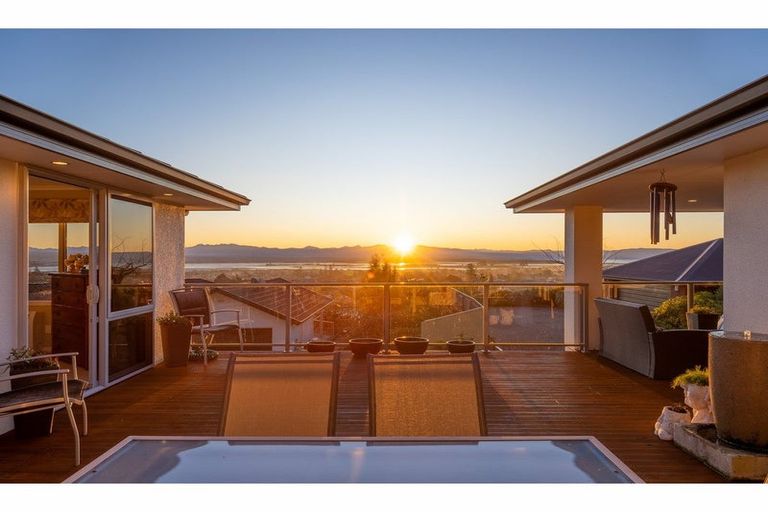 Photo of property in 9 Berkshire Place, Stoke, Nelson, 7011