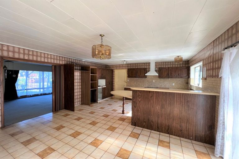 Photo of property in 94 Crawford Avenue, Mangere Bridge, Auckland, 2022